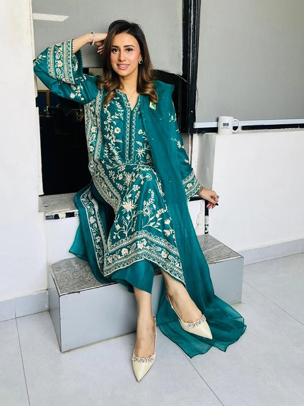 Madeha Naqvi